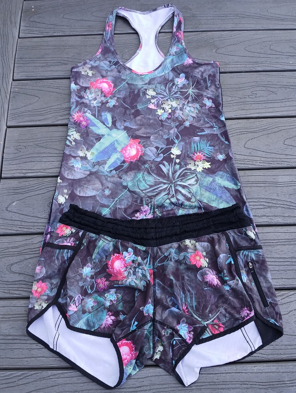 Lululemon Curious Jungle